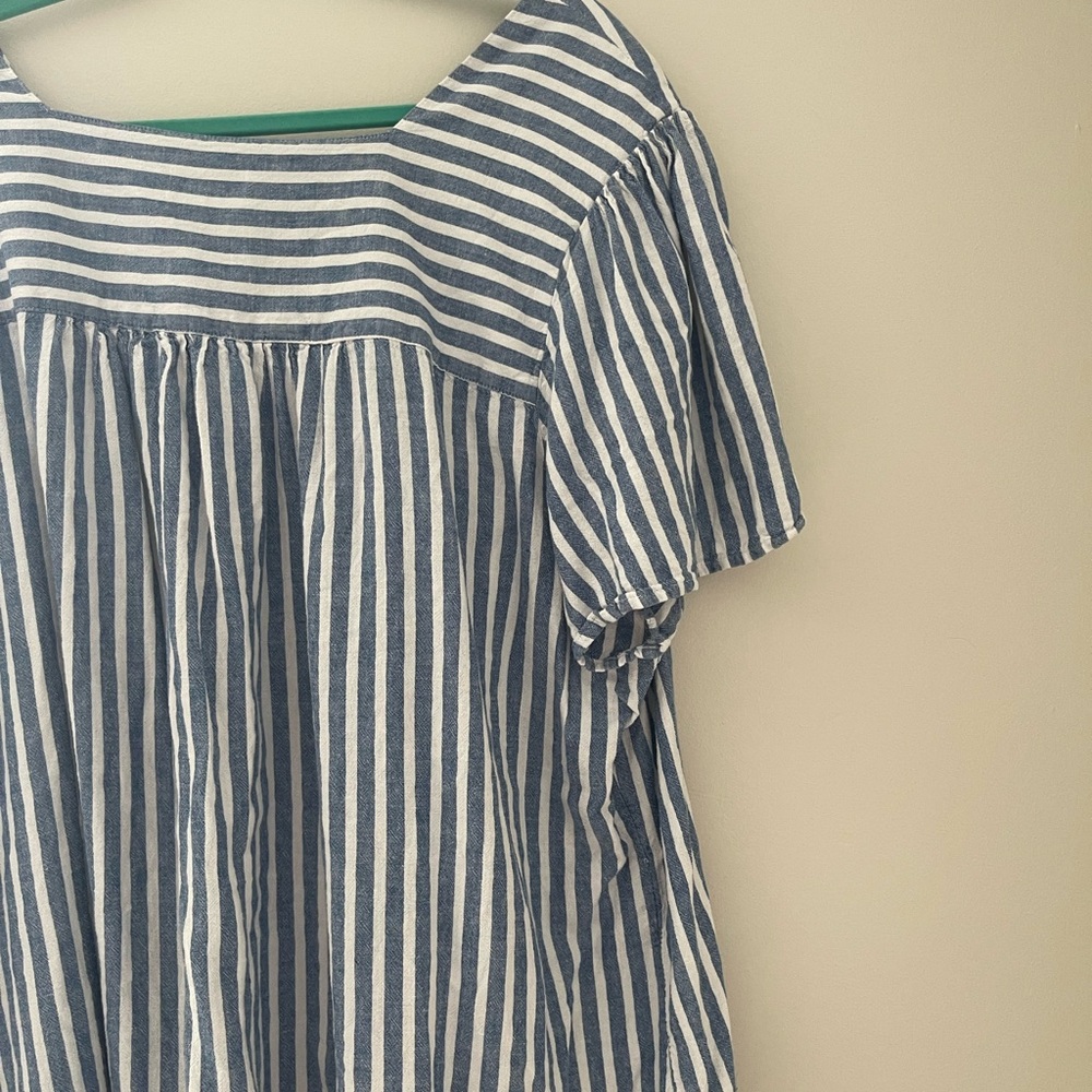 Terra & Sky Blue and White Boxy Short Sleeve Blouse - Picture 8 of 10